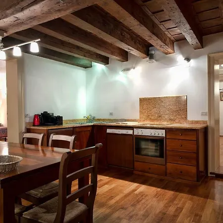 Accademia Appartement *
